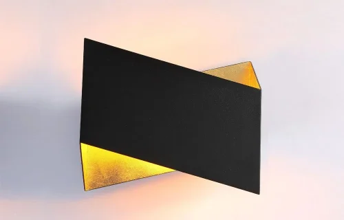 Бра LED CLT 012 BL-GO V-2 Crystal Lux чёрный золотой на 1 лампа, основание чёрное в стиле современный  фото 2